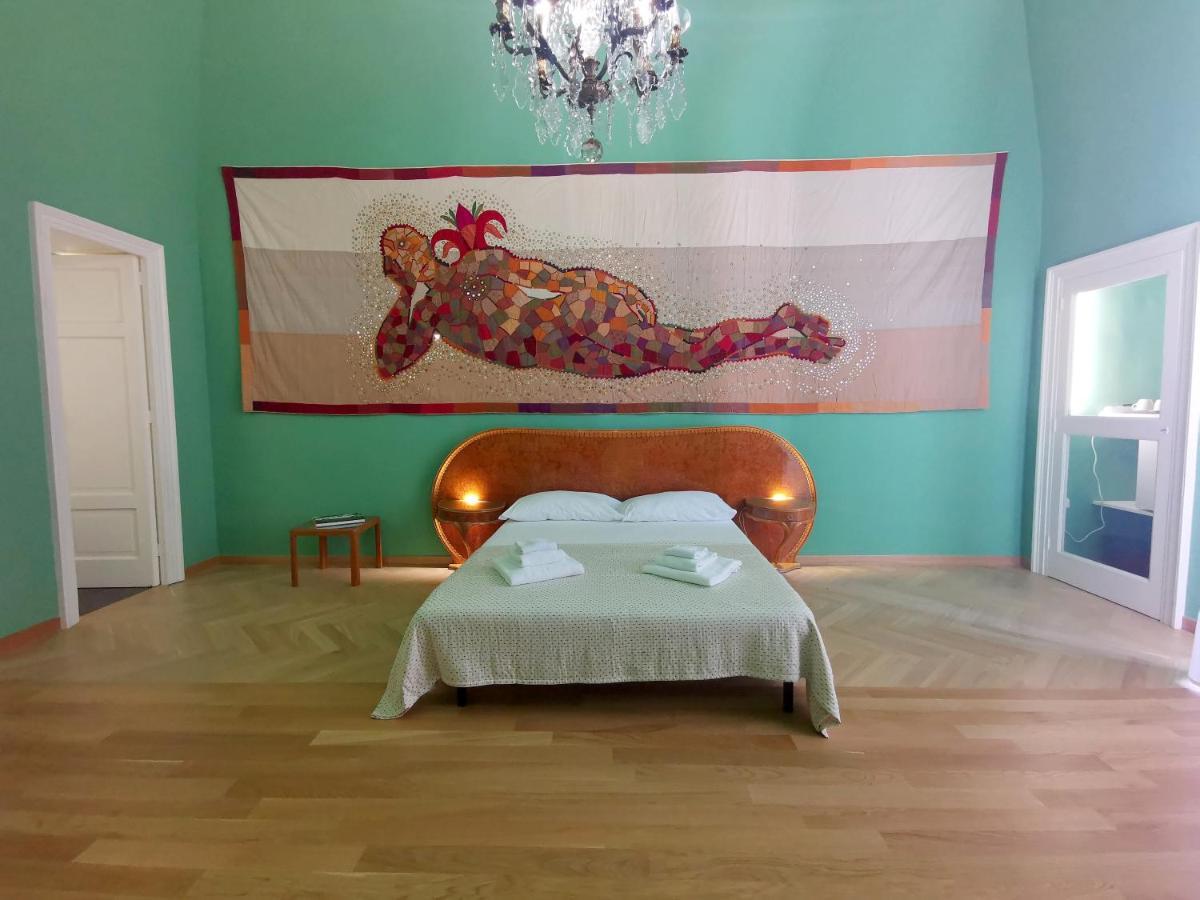 Speciale Tarshito Guesthouse Bari Exterior foto