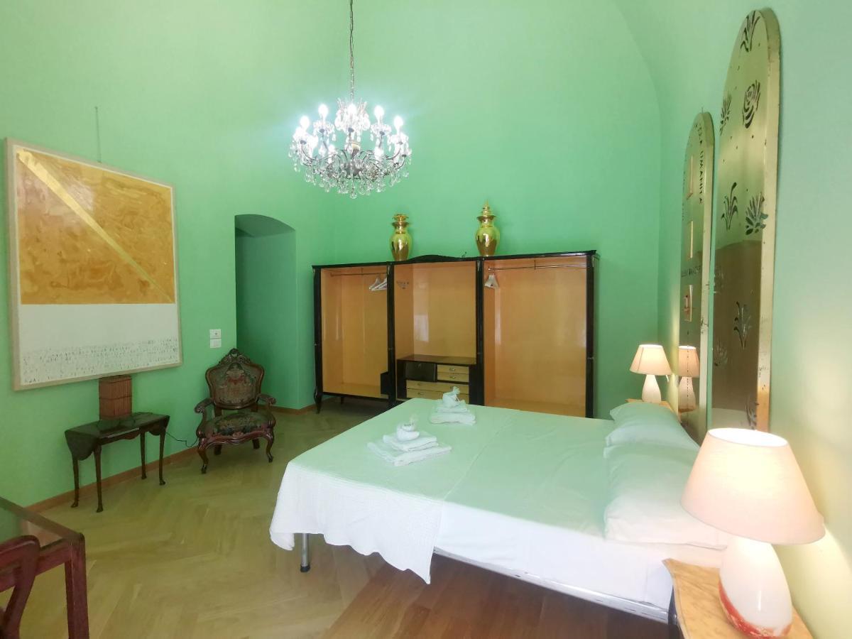Speciale Tarshito Guesthouse Bari Exterior foto