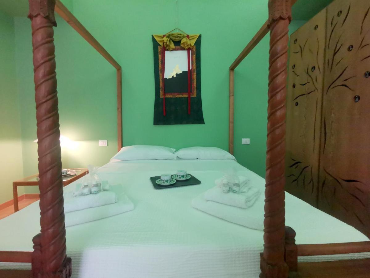 Speciale Tarshito Guesthouse Bari Exterior foto
