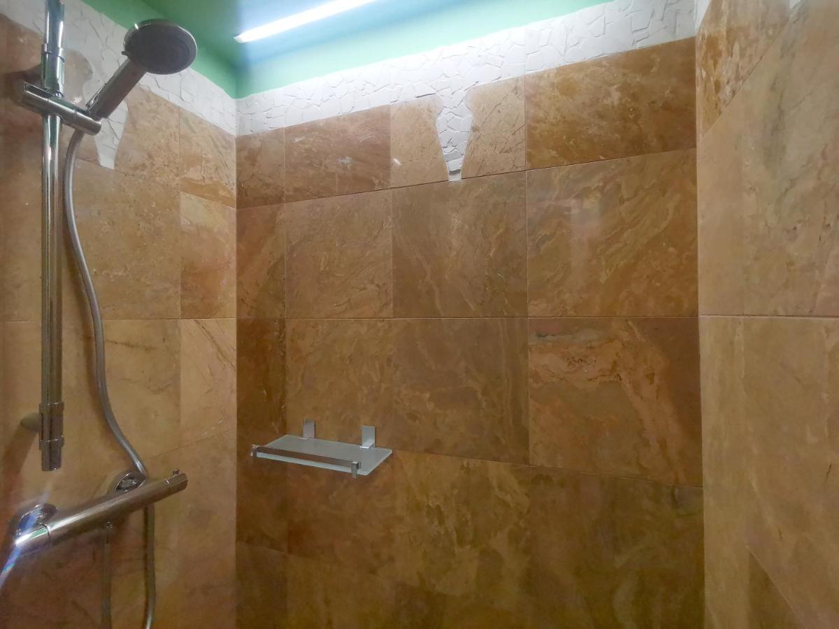 Speciale Tarshito Guesthouse Bari Exterior foto