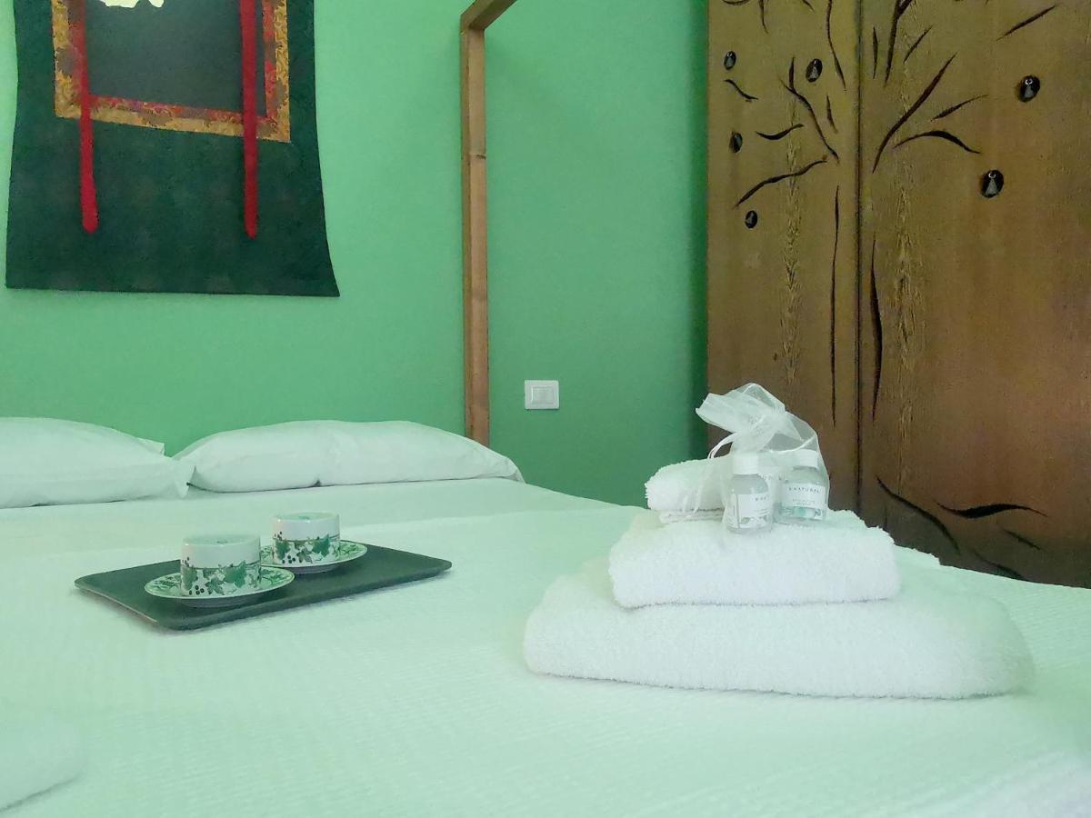 Speciale Tarshito Guesthouse Bari Exterior foto