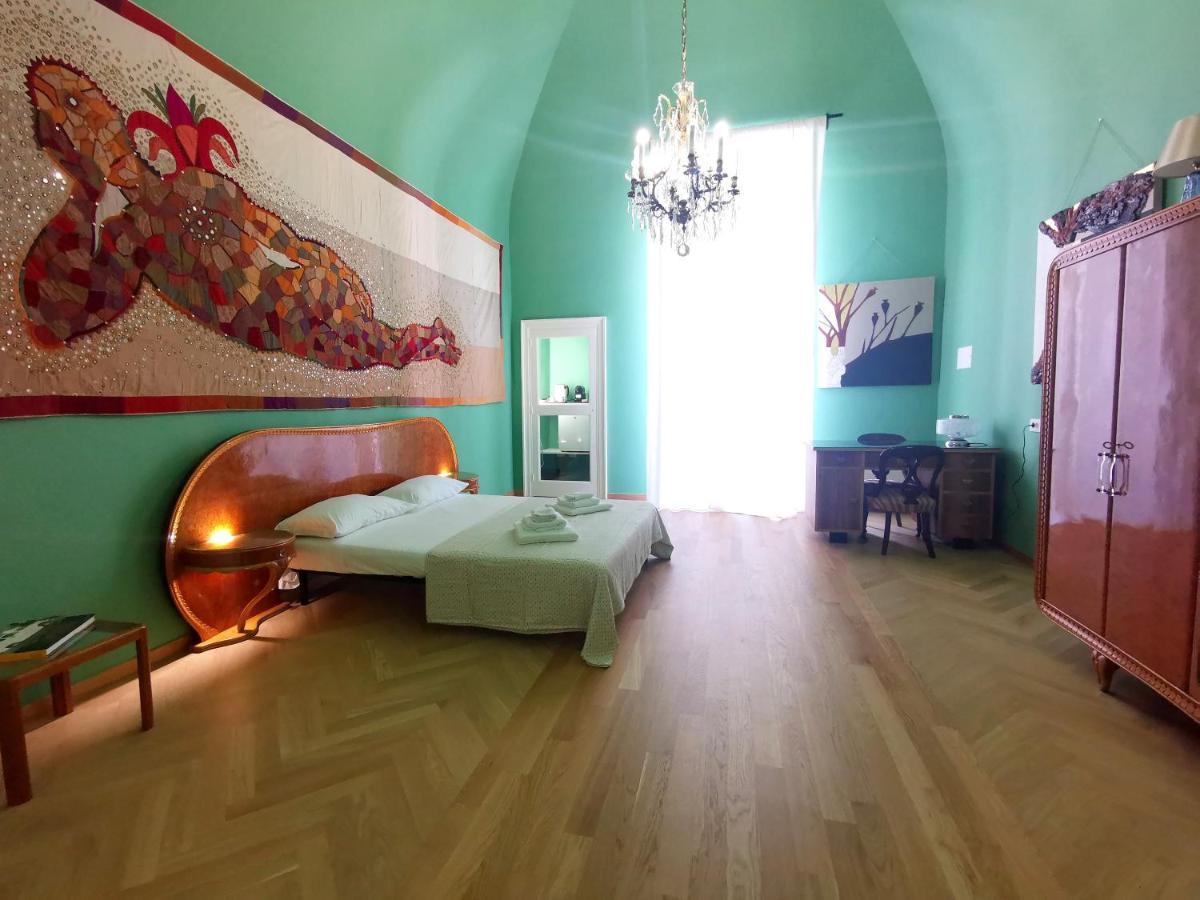 Speciale Tarshito Guesthouse Bari Exterior foto