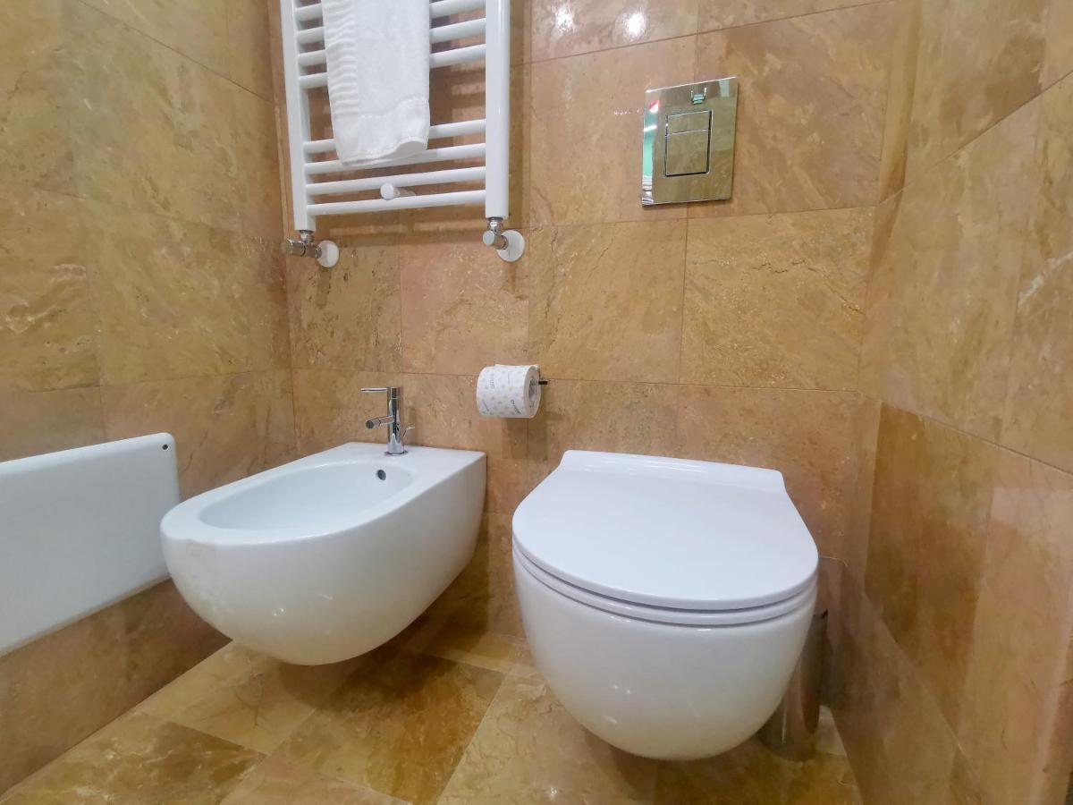 Speciale Tarshito Guesthouse Bari Exterior foto